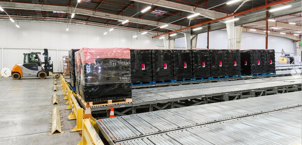 Danone Waters optimises handling on the loading platforms at its EVIAN® plant